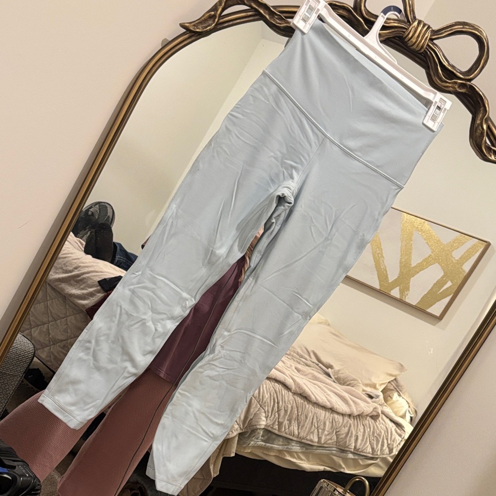 Lululemon Athletica size 4 25 inseam light baby blue  Leggings